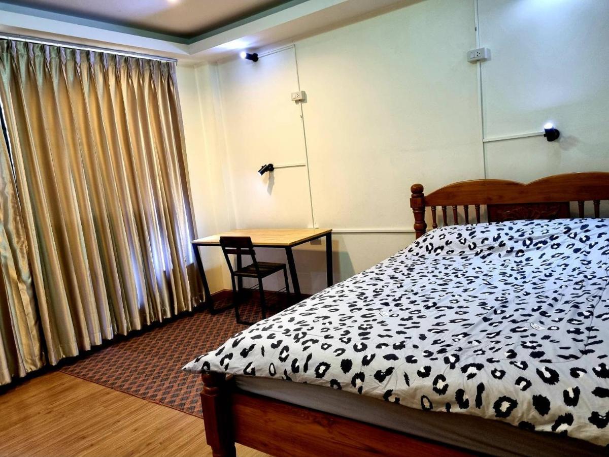 T2B Hostel Чиангмай Экстерьер фото