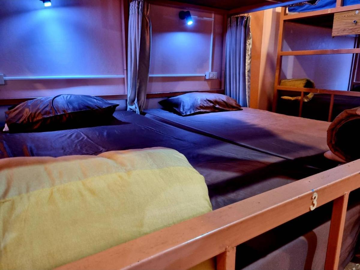 T2B Hostel Чиангмай Экстерьер фото